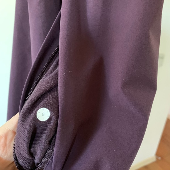 Lululemon Rain Coat - Picture 8 of 8